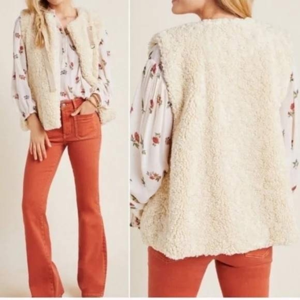 AKEMI + KIN Anthropologie Vest Womens Medium Cream Faux Fur Teddy